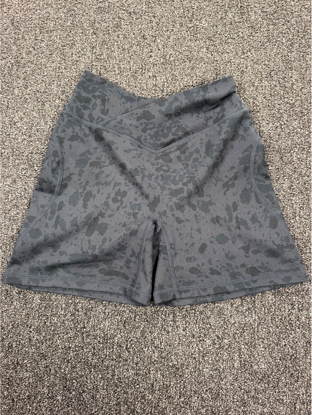 New Alphalete Women's Athletic High-Waisted camo athletic shorts
